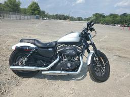 HARLEY-DAVIDSON XL883 N 2010 silver road/str gas 1HD4LE214AC418264 photo #2