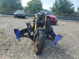 YAMAHA YZFR6 L 2007 two tone  gas JYARJ12E97A014613 photo #3