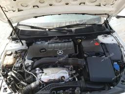 MERCEDES-BENZ A 220 2019 white  gas WDD3G4EB9KW028881 photo #4