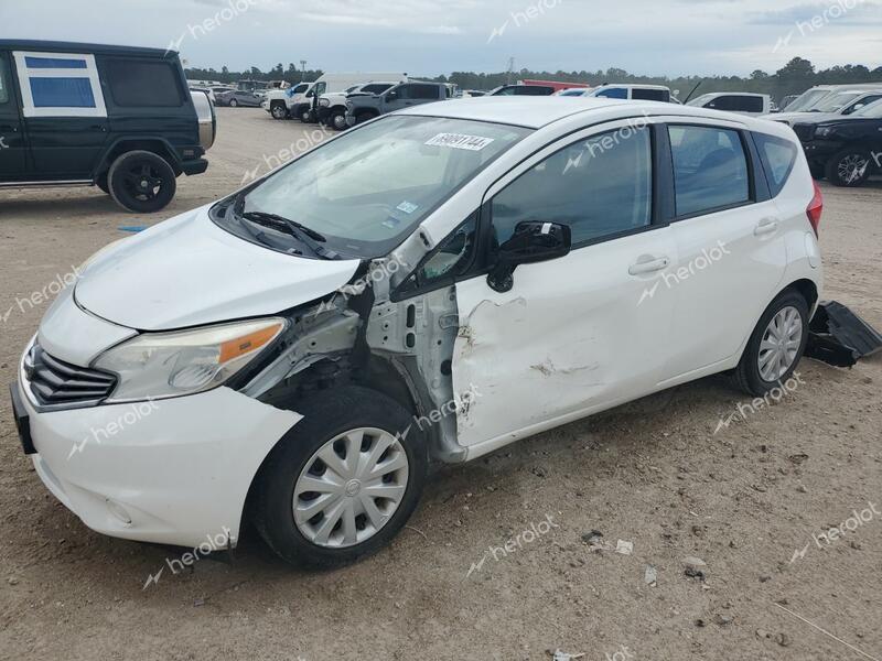 NISSAN VERSA NOTE 2016 white  gas 3N1CE2CP7GL377136 photo #1