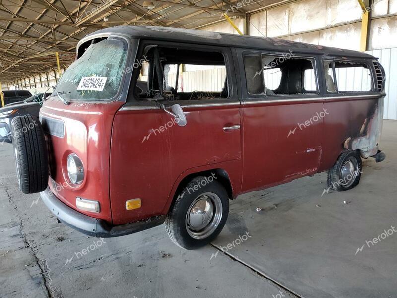 VOLKSWAGEN BUS 1970 red   2202102027 photo #1