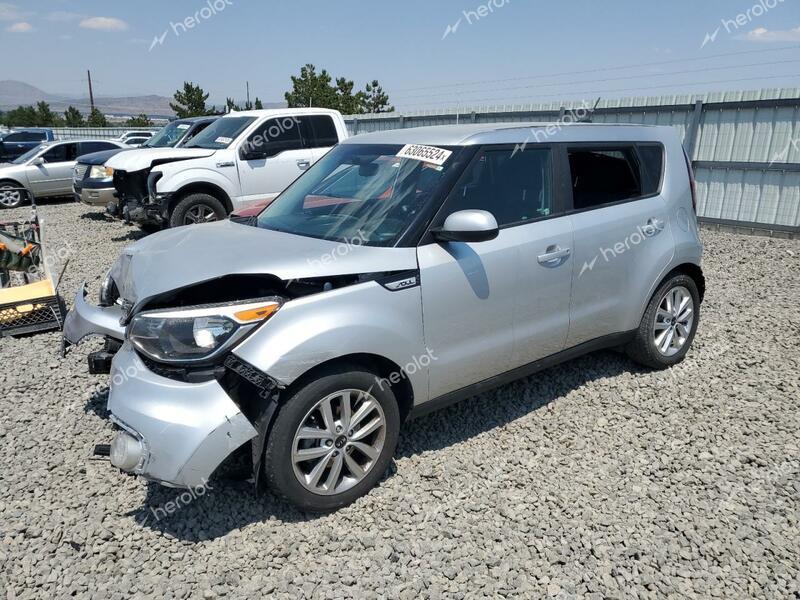 KIA SOUL + 2018 silver  gas KNDJP3A54J7569244 photo #1