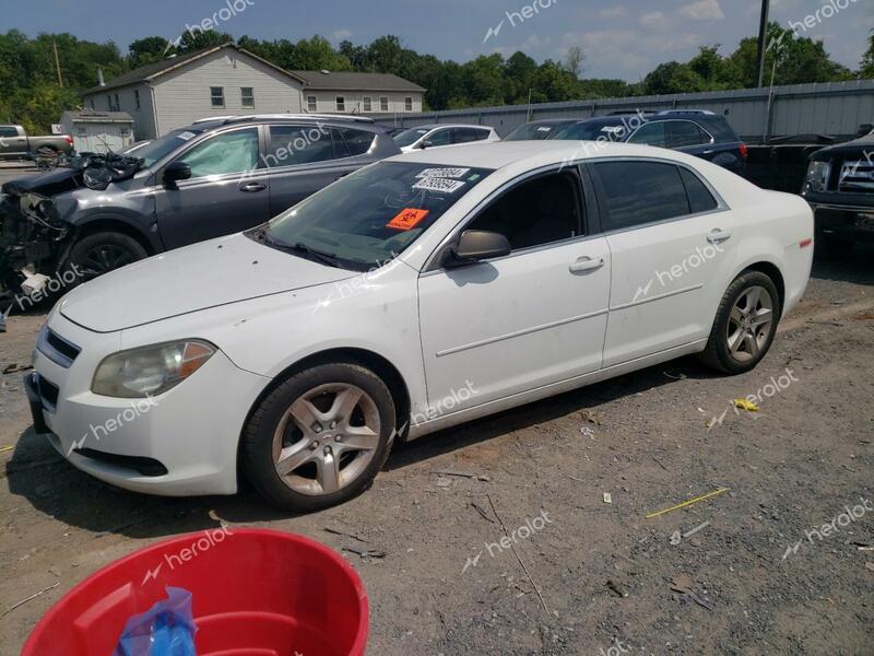 CHEVROLET MALIBU LS 2011 white sedan 4d gas 1G1ZB5E17BF300871 photo #1