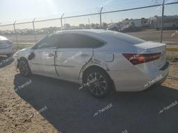 TOYOTA AVALON XLE 2018 white  gas 4T1BK1EB2JU281937 photo #3