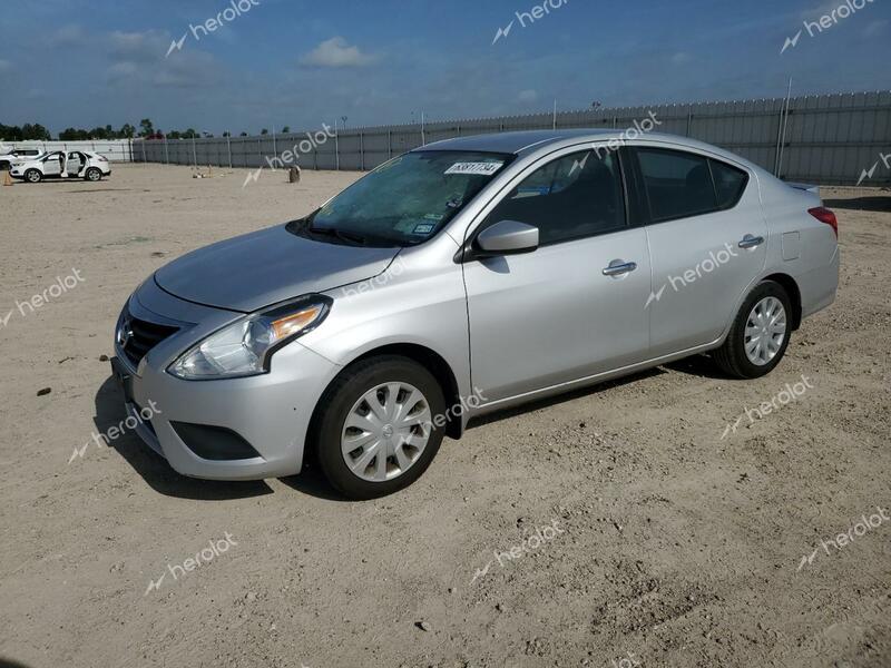 NISSAN VERSA S 2017 silver  gas 3N1CN7AP0HL870299 photo #1