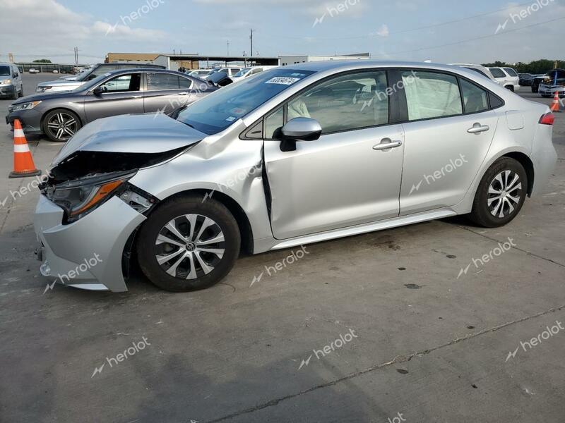 TOYOTA COROLLA LE 2022 silver  hybrid engine JTDEAMDE2NJ054918 photo #1