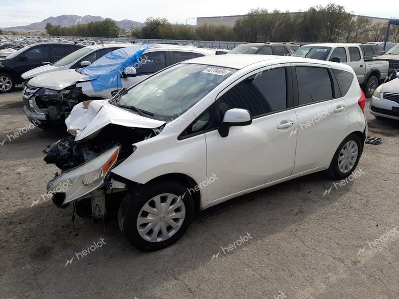 NISSAN VERSA NOTE 2014 white  gas 3N1CE2CP3EL419573 photo #1