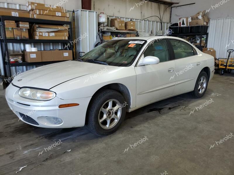 OLDSMOBILE AURORA 2001 white sedan 4d gas 1G3GR62H014105092 photo #1