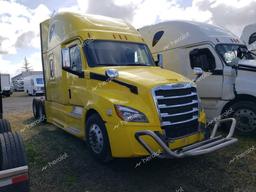 FREIGHTLINER CASCADIA 1 2019 yellow  diesel 3AKJHHDR5KSKM4388 photo #2