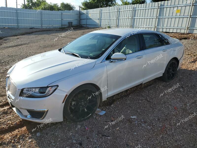 LINCOLN MKZ 2019 white  gas 3LN6L5A90KR618753 photo #1