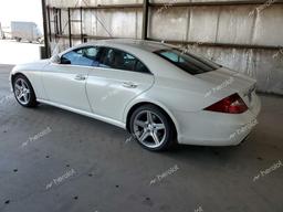 MERCEDES-BENZ CLS 550 2008 white  gas WDDDJ72X78A126885 photo #3