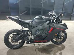 HONDA CBR1000 RR 2018 black  gas JH2SC7713JK100582 photo #2