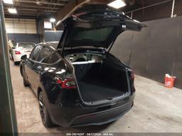 2023 TESLA MODEL Y AWD/LONG RANGE DUAL MOTOR ALL-WHEEL DRIVE Black  Electric 7SAYGDEE0PA141429 photo #4