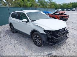 2018 VOLKSWAGEN TIGUAN 2.0T SE/2.0T SEL White  Gasoline 3VV3B7AX4JM064554 photo #2