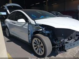 2020 TESLA MODEL X LONG RANGE DUAL MOTOR ALL-WHEEL DRIVE/LONG RANGE PLUS DUAL MOTOR ALL-WHEEL DRIVE White  Electric 5YJXCDE21LF304273 photo #2