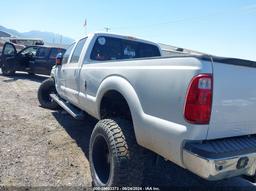 2011 FORD F-350 LARIAT White  Diesel 1FT8W3BTXBEB18489 photo #4