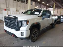 2020 GMC SIERRA 2500HD 4WD  LONG BED AT4/4WD  STANDARD BED AT4 White  Diesel 1GT49PEY7LF194574 photo #3