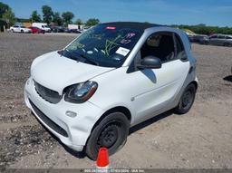 2017 SMART FORTWO PASSION/PRIME/PROXY/PURE White  Gasoline WMEFJ5DA7HK170574 photo #3