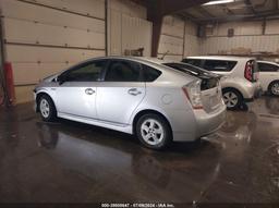 2011 TOYOTA PRIUS FOUR Silver  Hybrid JTDKN3DUXB5338052 photo #4