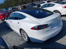 2018 TESLA MODEL S 100D/75D/P100D White  Electric 5YJSA1E2XJF281779 photo #4