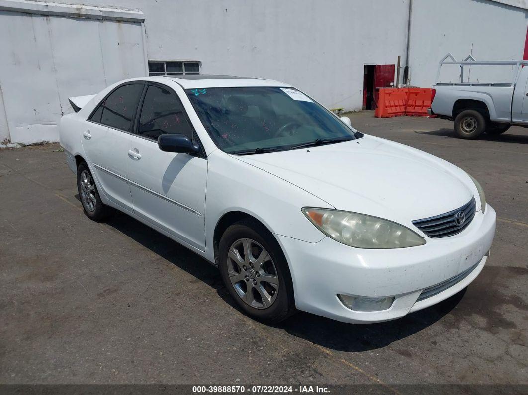 2006 TOYOTA CAMRY XLE V6 White  Gasoline 4T1BF32KX6U626448 photo #1