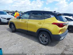 2021 KIA SELTOS S Yellow  Gasoline KNDEU2AA6M7141648 photo #4