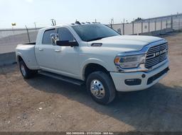 2022 RAM 3500 LARAMIE MEGA CAB 4X4 6'4 BOX White  Diesel 3C63RRML0NG421237 photo #2