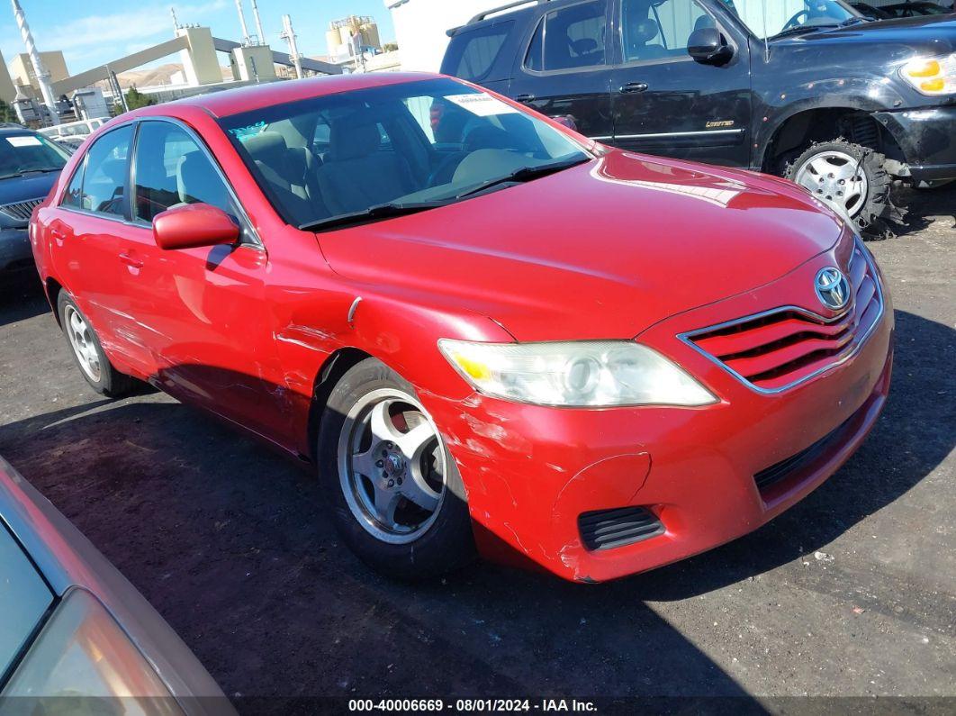 2011 TOYOTA CAMRY LE Red  Gasoline 4T1BF3EK8BU631461 photo #1