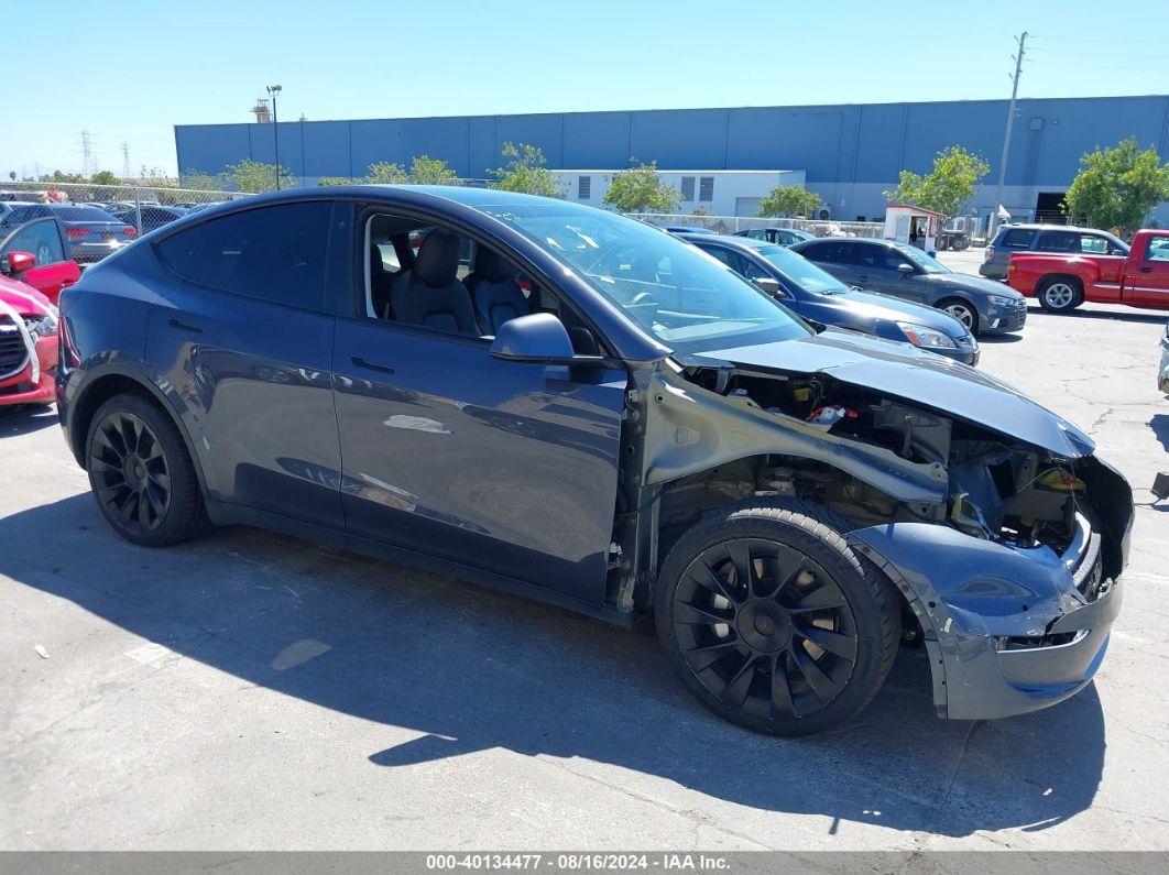 2022 TESLA MODEL Y LONG RANGE DUAL MOTOR ALL-WHEEL DRIVE Gray  Electric 7SAYGDEE0NF316908 photo #1