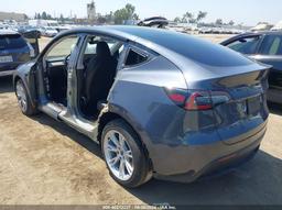 2023 TESLA MODEL Y AWD/LONG RANGE DUAL MOTOR ALL-WHEEL DRIVE Gray  Electric 7SAYGDEE8PA079956 photo #4