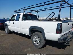 2007 GMC SIERRA 2500HD CLASSIC WORK TRUCK White  Gasoline 1GDHC29U77E128384 photo #4