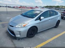 2014 TOYOTA PRIUS TWO Silver  Hybrid JTDKN3DU1E1739534 photo #3