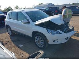 2011 VOLKSWAGEN TIGUAN SEL White  Gasoline WVGBV7AXXBW523665 photo #2