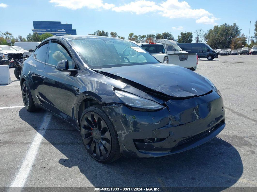 2024 TESLA MODEL Y PERFORMANCE DUAL MOTOR ALL-WHEEL DRIVE Gray  Electric 7SAYGDEF1RF073012 photo #1